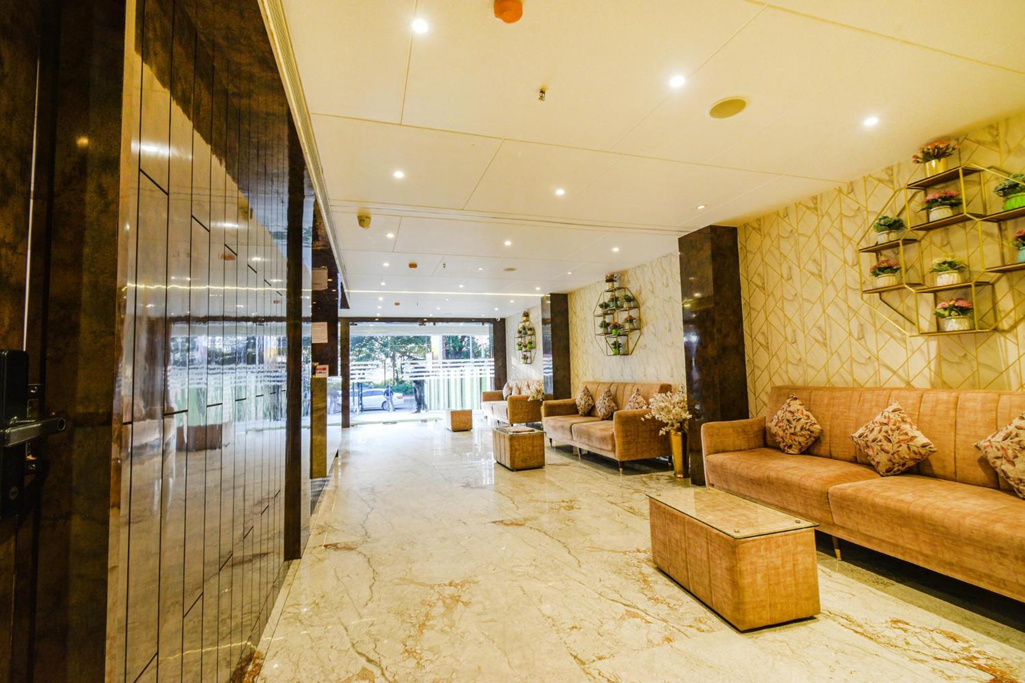 Treebo Premium Seven Lake View Hyderabad Exterior foto