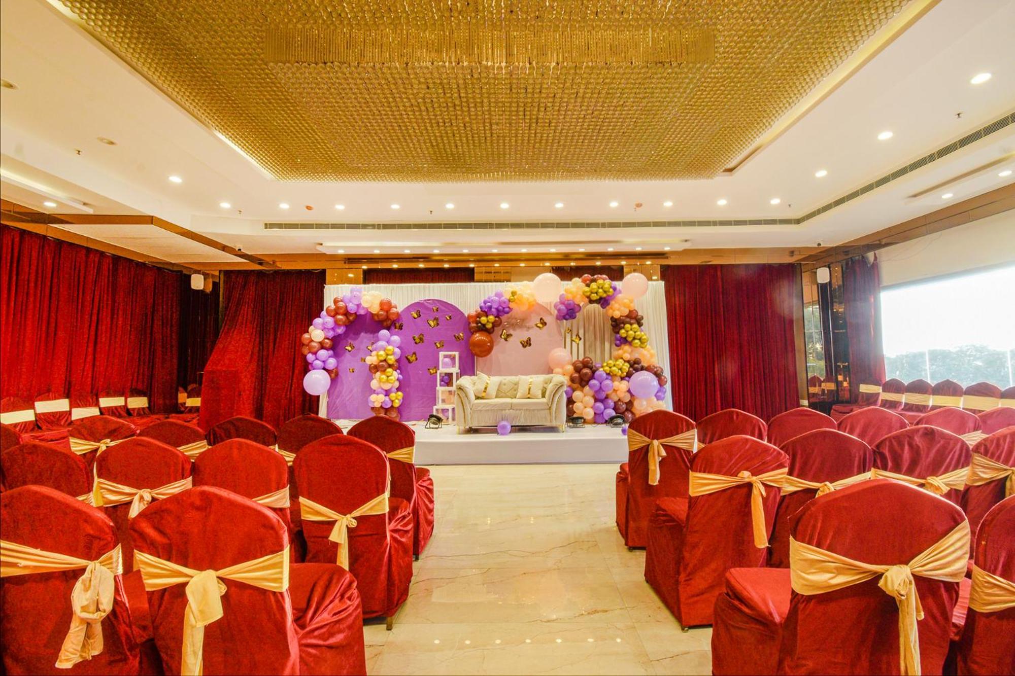 Treebo Premium Seven Lake View Hyderabad Exterior foto