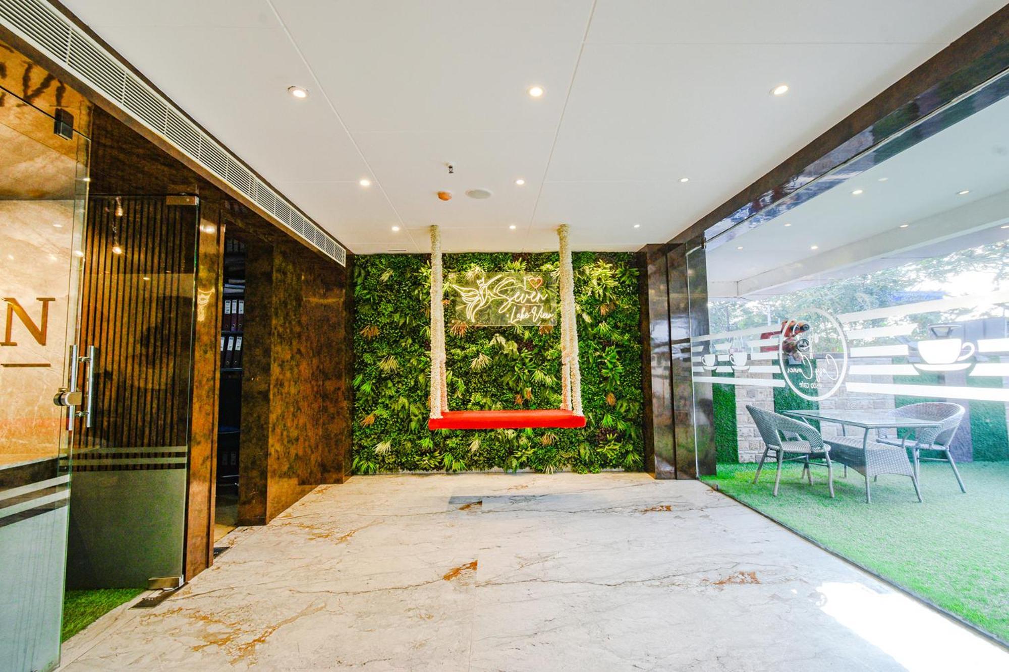 Treebo Premium Seven Lake View Hyderabad Exterior foto